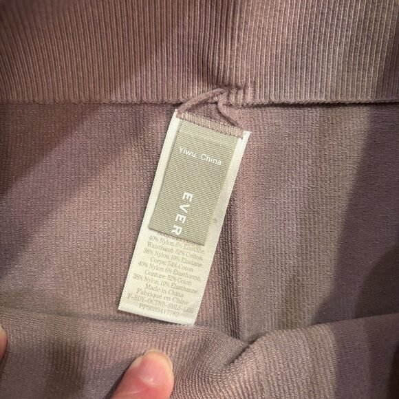 Everlane Seamless Leggings Light Purple - Picture 3 of 10